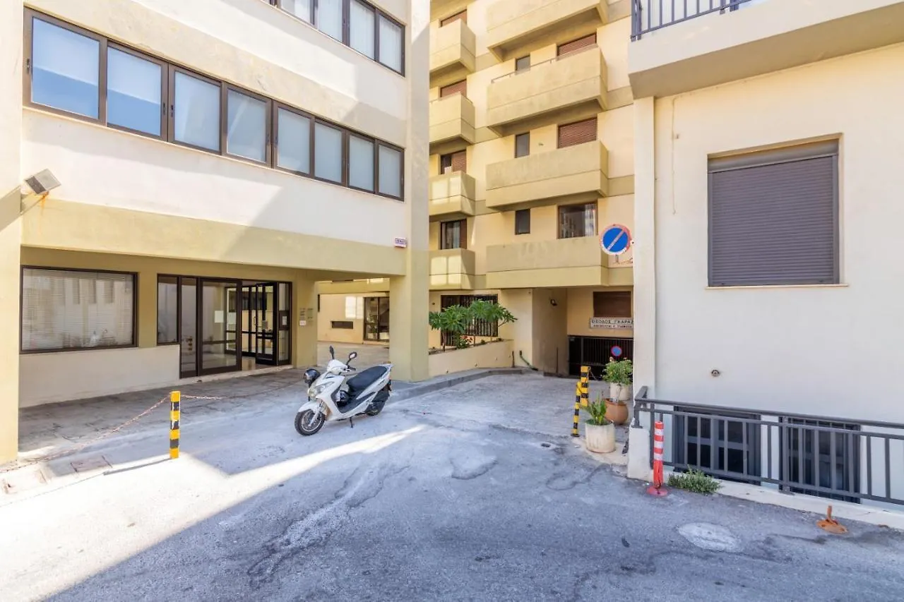 City Center With Free Parking And Port Side View Apartment Heraklion  0*, Heraklion (Crete) Greece
